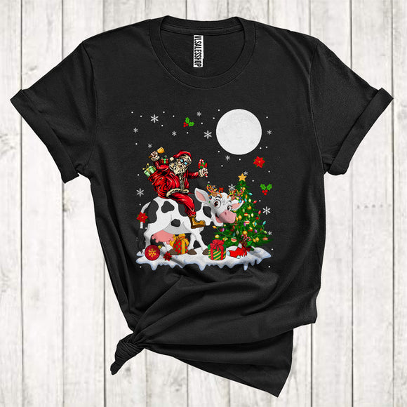 MacnyStore - Santa Riding Reindeer Cow Christmas Tree Lights Funny Farmer Animal Lover T-Shirt