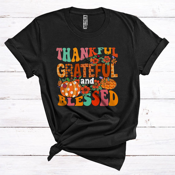 MacnyStore - Thankful Grateful and Blessed Cool Pumpkin Floral Fall Lover Thanksgiving Family T-Shirt