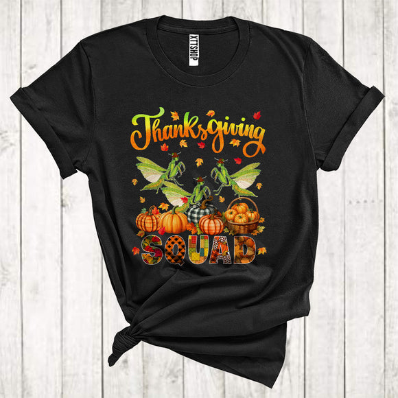 MacnyStore - Thanksgiving Squad Cool Pumpkins Fall Leaf Three Pilgrim Mantises Animal Lover T-Shirt