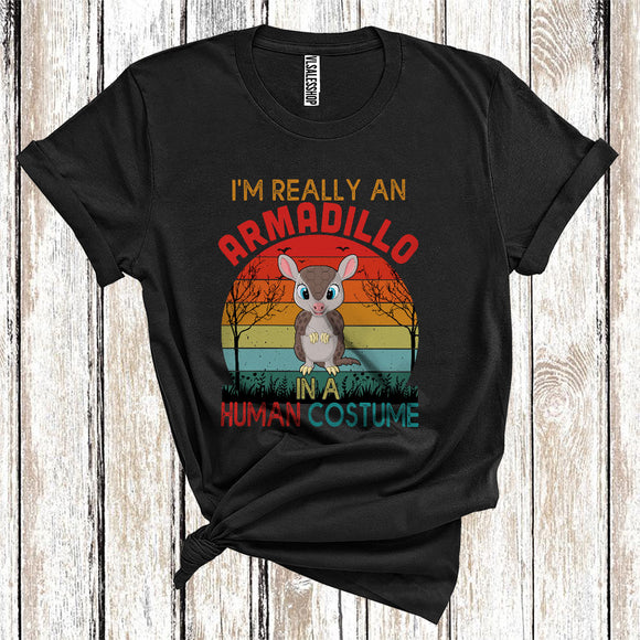 MacnyStore - Vintage Retro I'm Really An Armadillo In A Human Costume Cute Wild Animal Lover Halloween T-Shirt