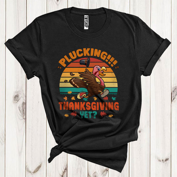 MacnyStore - Vintage Retro Plucking Thanksgiving Yet Funny Save Turkey Running Runner Group T-Shirt