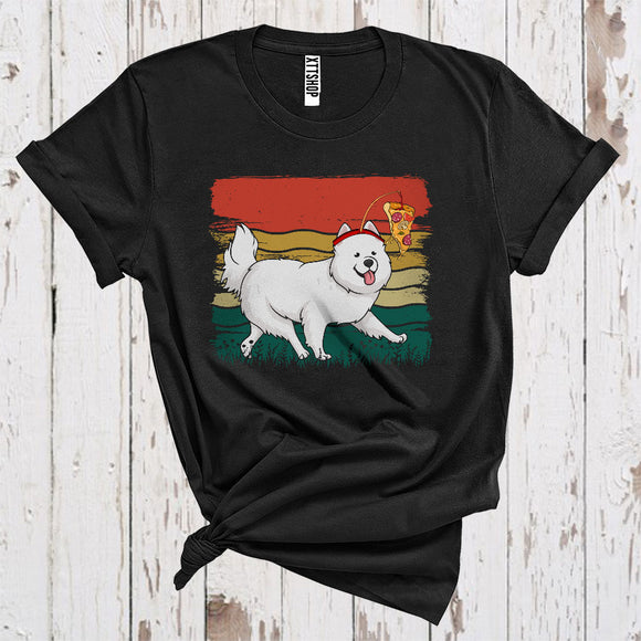 MacnyStore - Vintage Retro Samoyed Running With Pizza Baiting Funny Puppy Love Fast Food T-Shirt