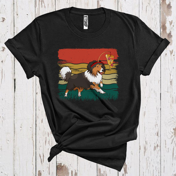 MacnyStore - Vintage Retro Sheltie Running With Pizza Baiting Funny Puppy Love Fast Food T-Shirt