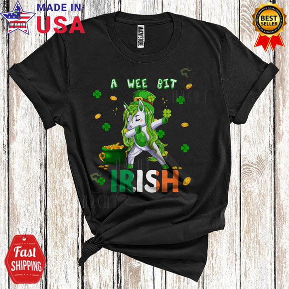 MacnyStore - A Wee Bit Irish Funny Cute St. Patrick's Day Irish Shamrocks Leprechaun Dabbing Unicorn Lover T-Shirt