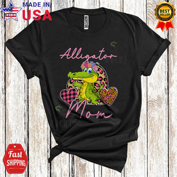 MacnyStore - Alligator Mom Funny Cool Mother's Day Leopard Plaid Flowers Alligator Wild Animal Lover T-Shirt