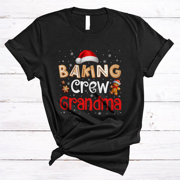 MacnyStore - Baking Crew Grandma, Awesome Christmas Santa Hat Gingerbread, X-mas Pajamas Family Group T-Shirt