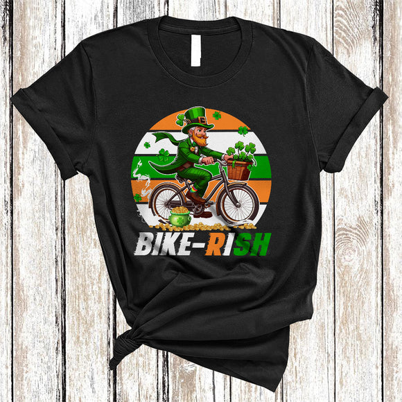 MacnyStore - Bike-rish, Awesome St. Patrick's Day Retro Leprechaun Riding Bicycle, Irish Shamrock T-Shirt