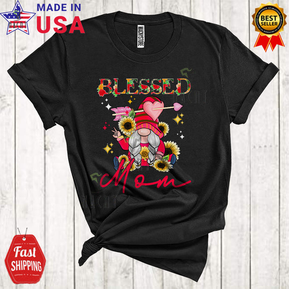 MacnyStore - Blessed Mom Cute Happy Mother's Day Matching Family Group Sunflowers Hearts Gnome T-Shirt