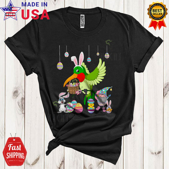MacnyStore - Bunny Hummingbird With Easter Egg Basket Cute Funny Easter Day Gnomes Hummingbird Bird Lover T-Shirt