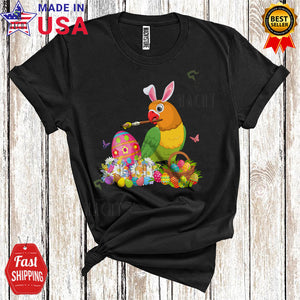 MacnyStore - Bunny Parrot Bird Painting Easter Egg Cute Funny Easter Day Egg Hunt Bunny Parrot Bird Lover T-Shirt