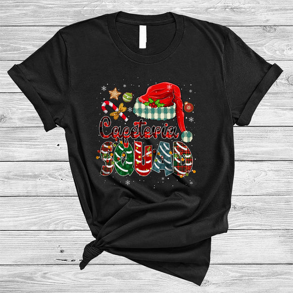 MacnyStore - Cafeteria Squad, Cheerful Plaid Christmas Lunch Lady Santa, X-mas Lights Pajama Family Group T-Shirt