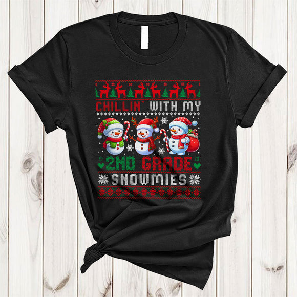 MacnyStore - Chillin' With My 2nd Grade Snowmies, Adorable Christmas Sweater Three Snowman, Student Teacher T-Shirt