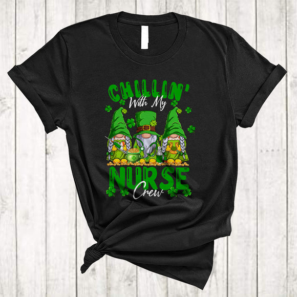 MacnyStore - Chillin' With My Nurse Crew, Awesome St. Patrick's Day Three Gnomes, Gnomies Irish Group T-Shirt