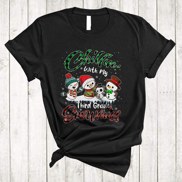 MacnyStore - Chillin' With My Third Grade Snowmies, Cheerful Christmas Plaid Snowman, X-mas Teacher Lover T-Shirt