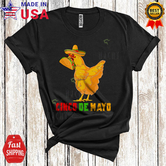 MacnyStore - Cinco De Mayo Funny Cute Cinco De Mayo Chicken Wearing Mexican Sombrero Farmer T-Shirt