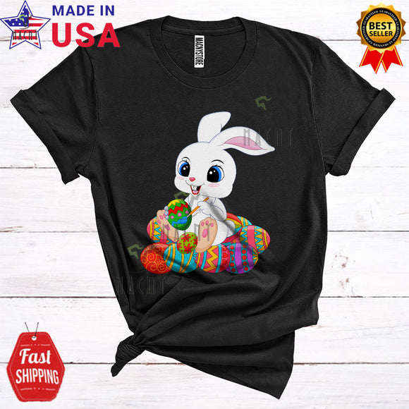 MacnyStore - Cute Bunny Painting Easter Egg Cute Cool Easter Day Bunny Eggs Artist Egg Hunt Lover T-Shirt