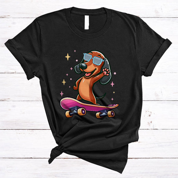 MacnyStore - Cute Dachshund Playing Skate Board, Humorous Skate Player, Matching Animal Lover T-Shirt