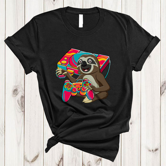MacnyStore - Cute Sloth Playing Video Games, Colorful Video Game Controller, Gamer Gaming Lover T-Shirt