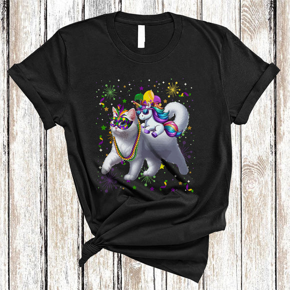 MacnyStore - Cute Unicorn Riding Cat, Awesome Mardi Gras Cat Wearing Mask Beads, Matching Animal Lover T-Shirt