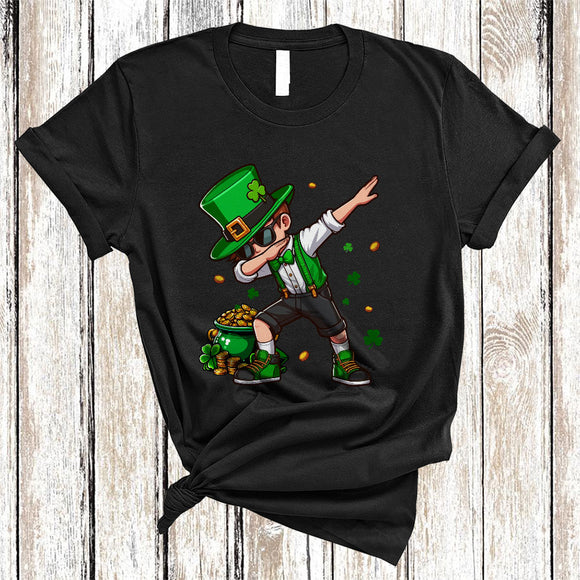 MacnyStore - Dabbing Leprechaun Boy, Adorable St. Patrick's Day Leprechaun, Pot Of Gold Shamrock Lover T-Shirt