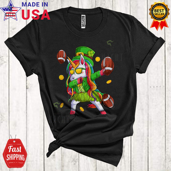 MacnyStore - Dabbing Leprechaun Unicorn Playing Football Cute Funny St. Patrick's Day Unicorn Sport Player Team T-Shirt