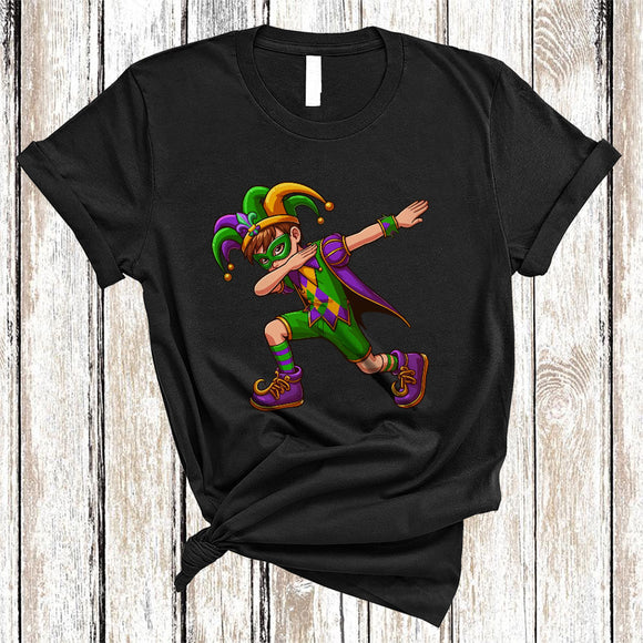 MacnyStore - Dabbing Mardi Gras Boy, Adorable Mardi Gras Parade Squad, Matching Boy Family Friends Group T-Shirt