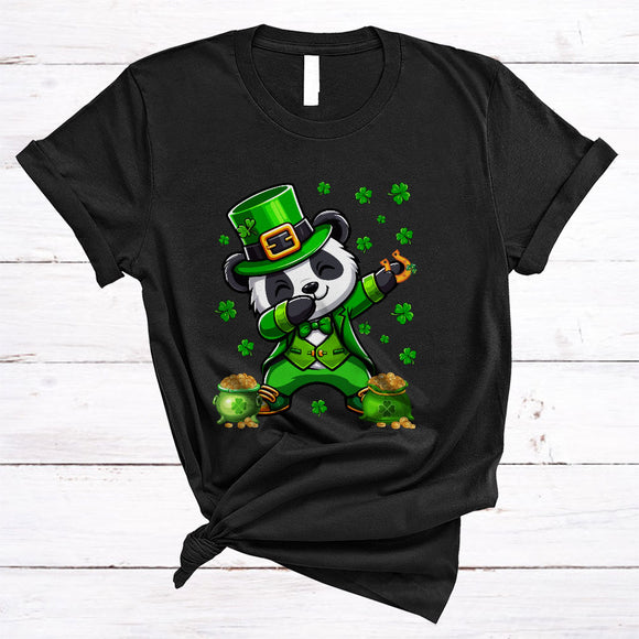 MacnyStore - Dabbing Panda With Horseshoe, Lovely St. Patrick's Day Wild Animal, Irish Lucky Shamrock T-Shirt