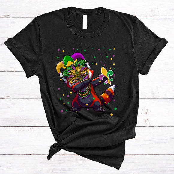 MacnyStore - Dabbing Red Panda Wearing Mardi Gras Mask Beads, Lovely Mardi Gras Wild Animal, Parades Group T-Shirt