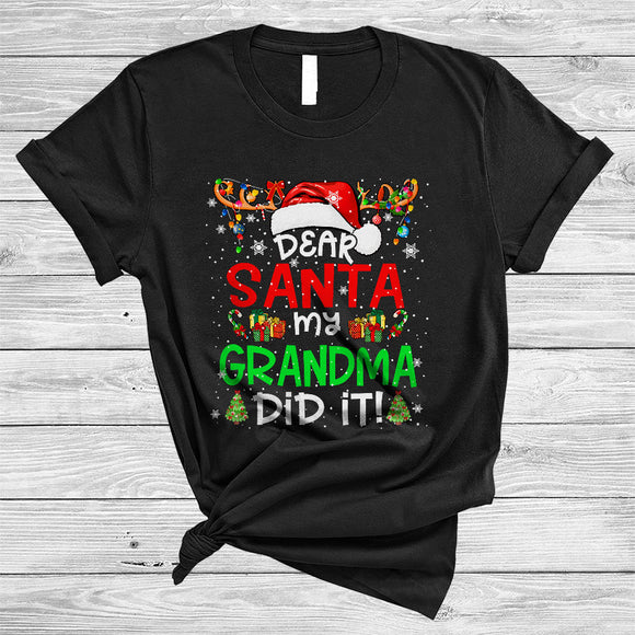 MacnyStore - Dear Santa My Grandma Did It, Cheeful Christmas Snow Around Santa Reindeer, X-mas Lights Family T-Shirt