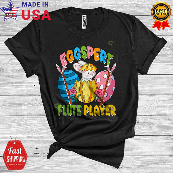 MacnyStore - Eggspert Flute Player Cool Funny Easter Three Eggs Bunny Musical Instruments T-Shirt