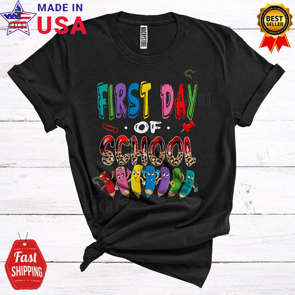 MacnyStore - First Day Of School Funny Cool First Day Of School Leopard Plaid Crayons Matching Student Teacher T-Shirt