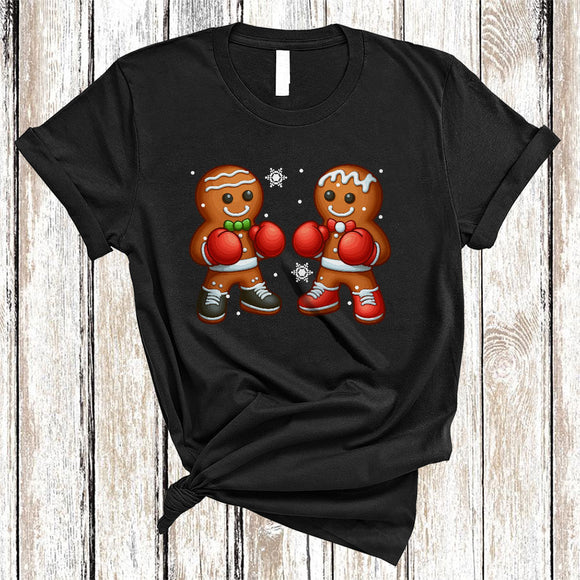MacnyStore - Gingerbread Playing Boxing, Cheerful Funny Christmas Gingerbread Sport Player, X-mas Cookies T-Shirt