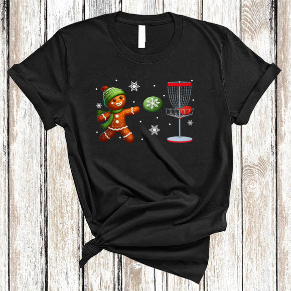 MacnyStore - Gingerbread Playing Disc Golf, Cheerful Funny Christmas Gingerbread Sport Player, X-mas Cookies T-Shirt