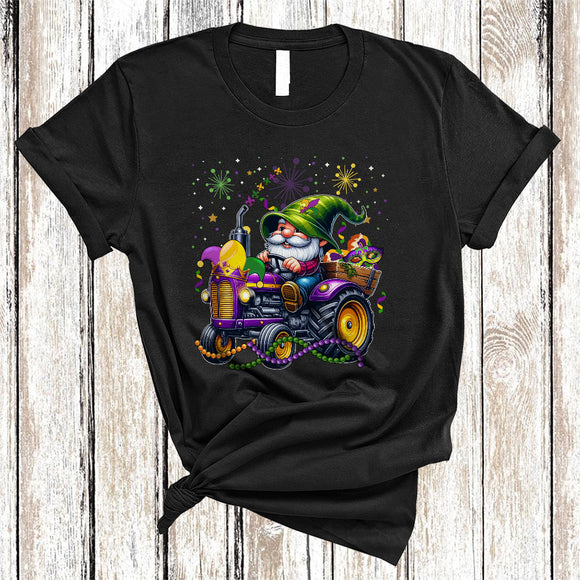 MacnyStore - Gnome Driving Tractor, Amazing Mardi Gras King Cake Beads Gnomes Gnomies, Boys Family T-Shirt