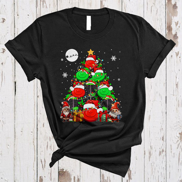 MacnyStore - Gnomes With Disc Golf Christmas Tree, Cheerful Santa Reindeer ELF Disc Golf Player, X-mas Lights T-Shirt