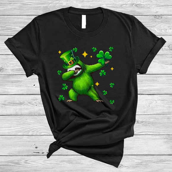 MacnyStore - Green Leprechaun Dabbing Sloth, Humorous St. Patrick's Day Irish Shamrocks, Animal Lover T-Shirt