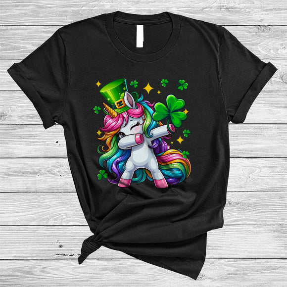 MacnyStore - Green Leprechaun Dabbing Unicorn, Humorous St. Patrick's Day Irish Shamrocks, Unicorn Lover T-Shirt