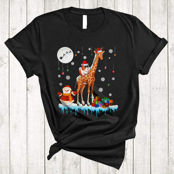 MacnyStore - Guinea Pig Riding Giraffe  Reindeer, Lovely Christmas Santa Guinea Pig, X-mas Zoo Animal Lover T-Shirt