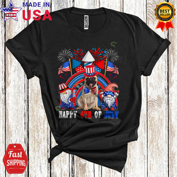 MacnyStore - Happy 4th Of July Cute Cool US Flag Rainbow Fireworks Gnomes Pug Lover T-Shirt