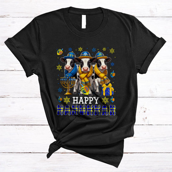 MacnyStore - Happy Hanukkah, Lovely Cool Chanukah Three Cow Menorah Dreidel, Plaid Animal Farmer T-Shirt