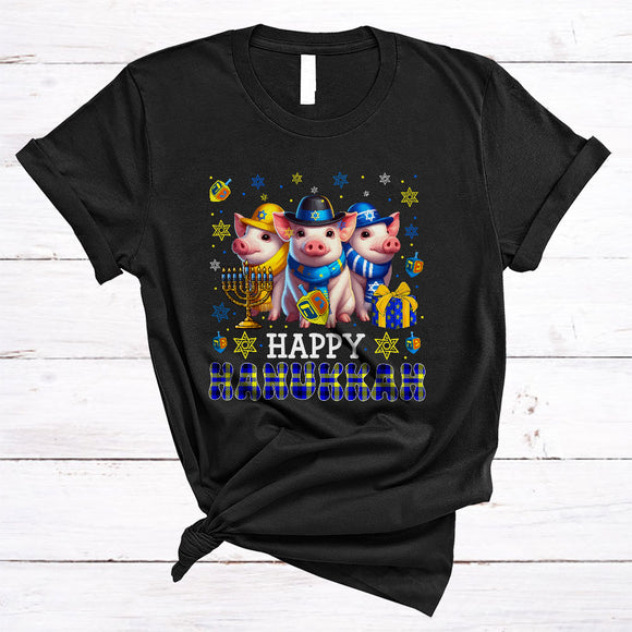 MacnyStore - Happy Hanukkah, Lovely Cool Chanukah Three Pig Menorah Dreidel, Plaid Animal Farmer T-Shirt