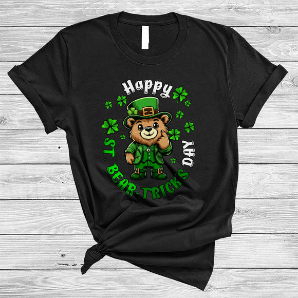 MacnyStore - Happy St. Bear Trick's Day, Adorable St. Patrick's Day Bear Wild Animal, Irish Shamrock T-Shirt