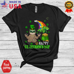 MacnyStore - Happy St. Patrick's Day Cool Cute St. Patrick's Day Leprechaun Sloth Shamrock Rainbow Animal Lover T-Shirt