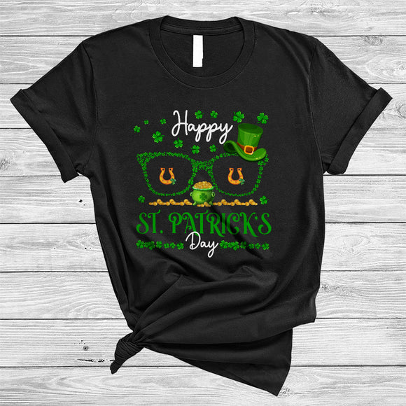 MacnyStore - Happy St. Patrick's Day, Lovely Green Shamrock Glasses, Optician Optometrist Doctor T-Shirt