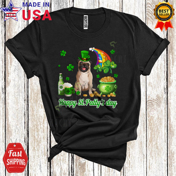 MacnyStore - Happy St. Patty's Day Cute Funny St. Patrick's Day Shamrock Leprechaun Pug Dog Beer Drinking T-Shirt
