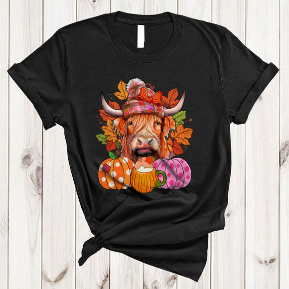 MacnyStore - Highland Cow Face With Fall Leaves Pumpkins, Funny Thanksgiving Highland Cow, Animal Lover T-Shirt