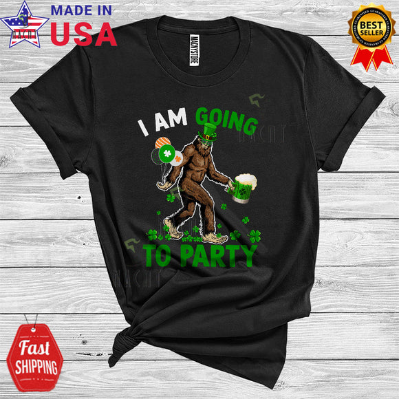 MacnyStore - I Am Going To Party Funny Cool St. Patrick's Day Leprechaun Bigfoot Drinking Beer Drunk Lover T-Shirt