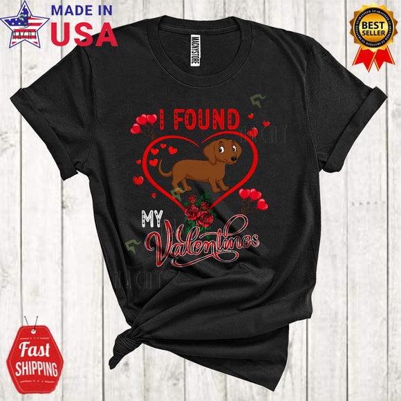 MacnyStore - I Found My Valentine Cute Cool Valentine's Day Plaid Hearts Shape Dachshund Dog Animal Lover T-Shirt
