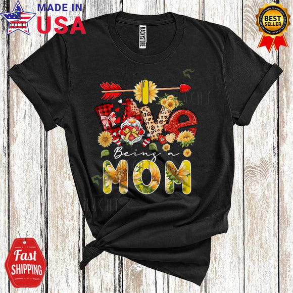 MacnyStore - I Love Being A Mom Cute Cool Mother's Day Matching Family Group Red Plaid Gnome Sunflower Lover T-Shirt