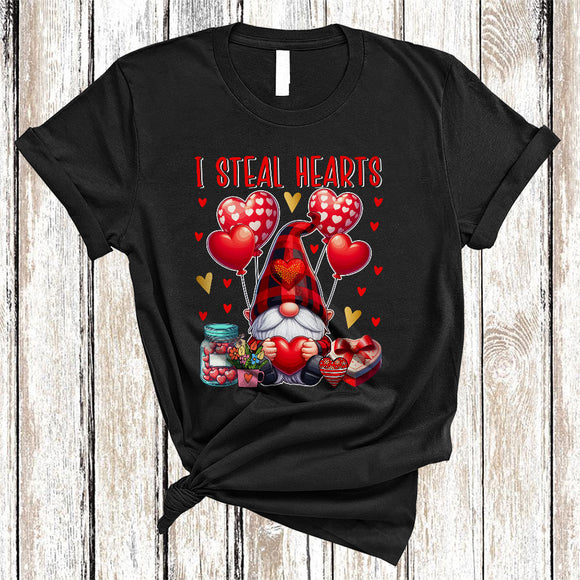 MacnyStore - I Steal Hearts, Adorable Valentine's Day Plaid Gnome Lover, Heart Balloons Matching Couple T-Shirt